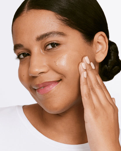 Moisture Surge™ Sheertint Hydrator Broad Spectrum SPF 25 - US 4290