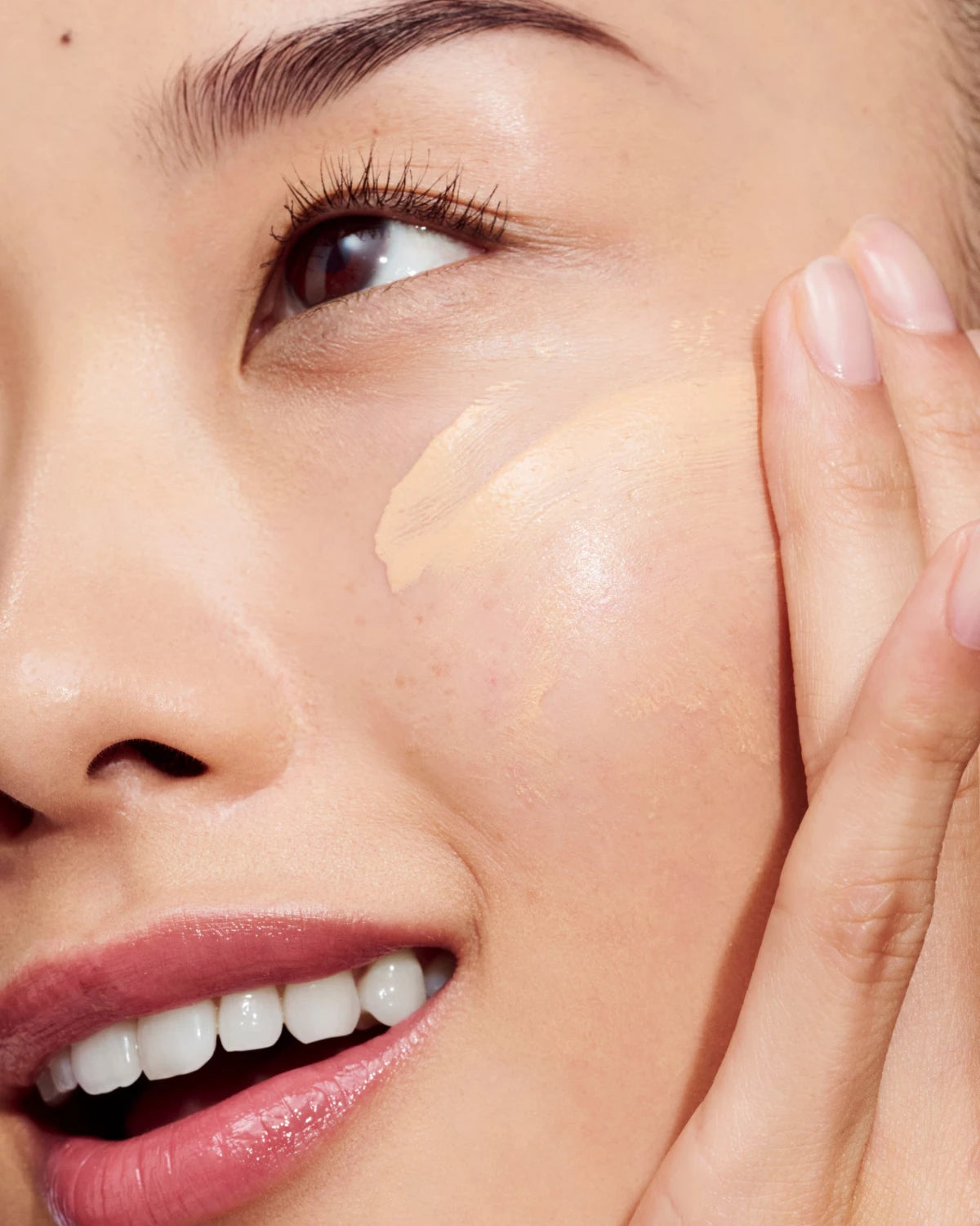 Even Better Clinical™ Vitamin Makeup Broad Spectrum SPF 45 - US 7316