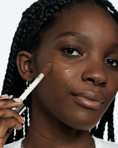Beyond Perfecting™ Foundation + Concealer - US 1679