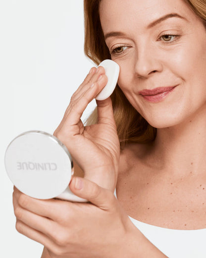 Beyond Perfecting™ Powder Foundation + Concealer - US 6767